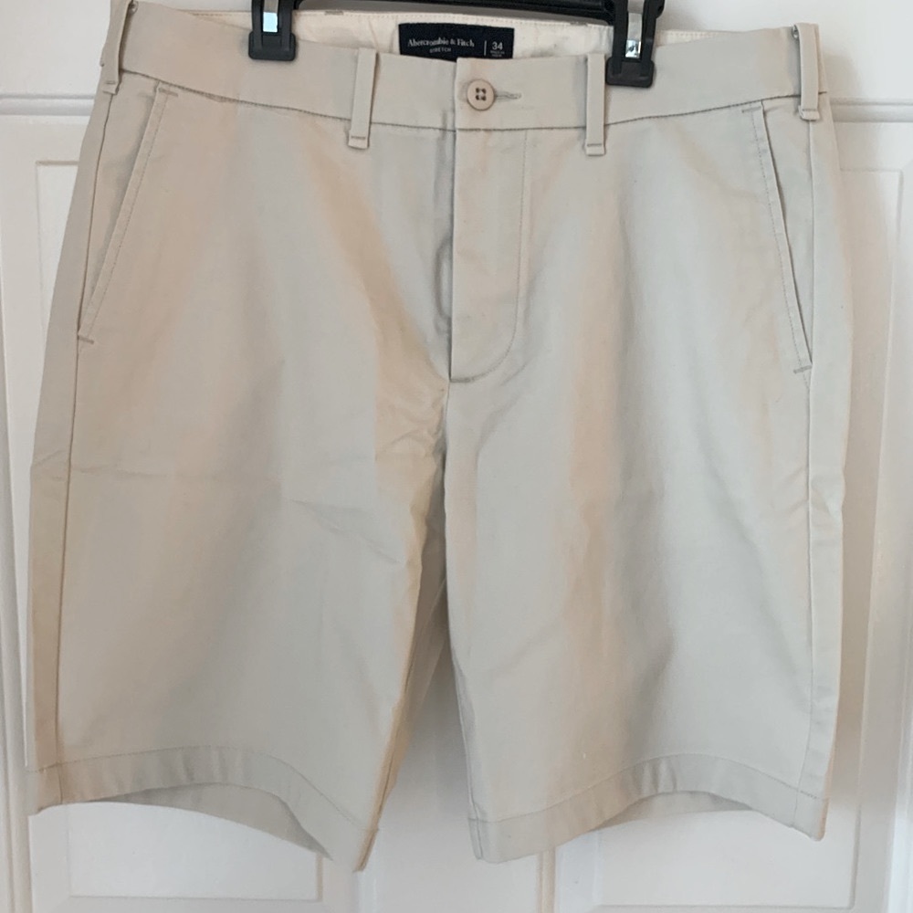 Abercrombie & Fitch Plainfront Shorts